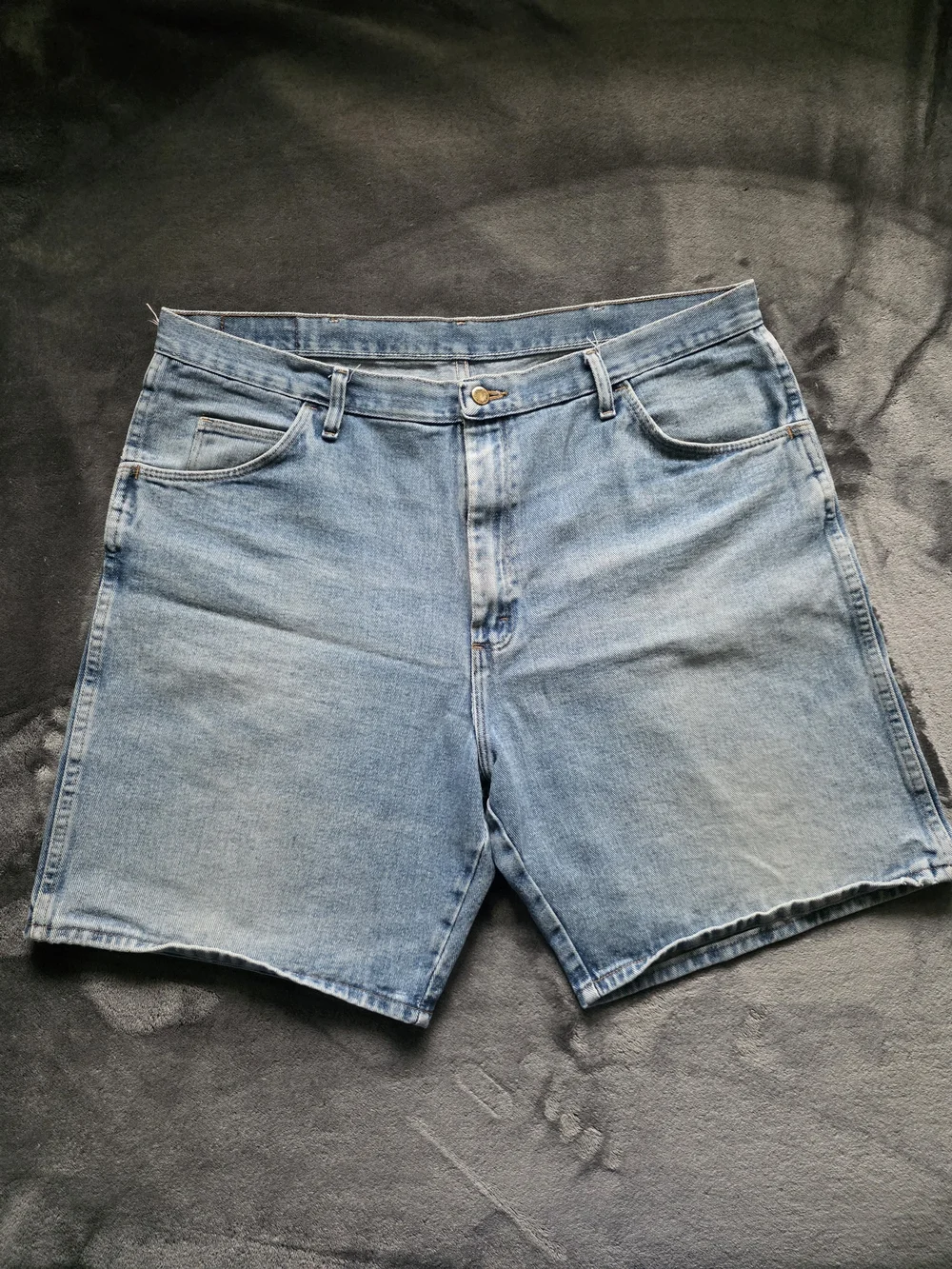 Wrangler VTG Men's Light Wash Denim Jean Shorts